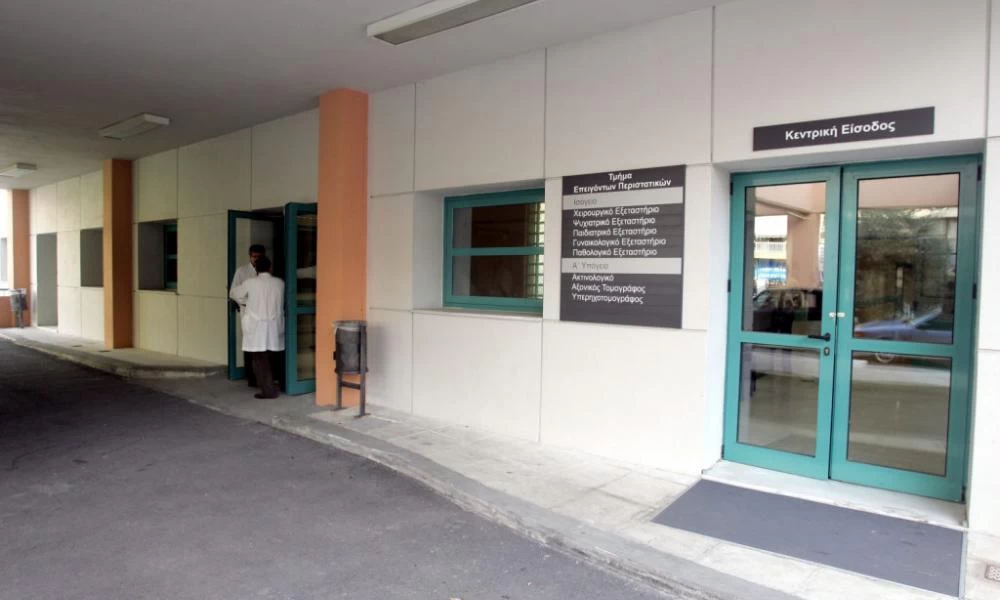 ΠΟΕΔΗΝ: Διασωληνωμένος εκτός ΜΕΘ ο Βασίλης Μποτίνος – Οι καταγγελίες για το Γενικό της Νίκαιας